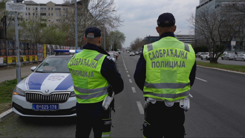 442 vozača kažnjena zbog telefona