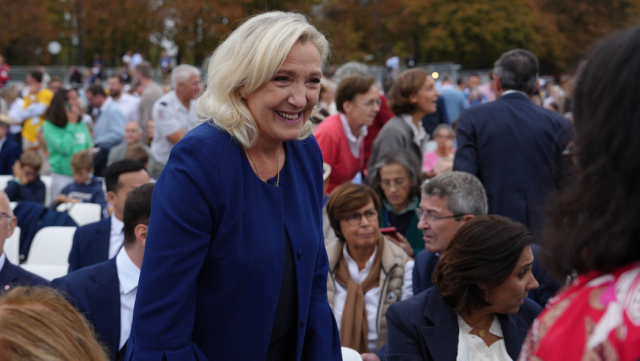 Marin Le Pen 70 odsto protiv Melanšona 2027