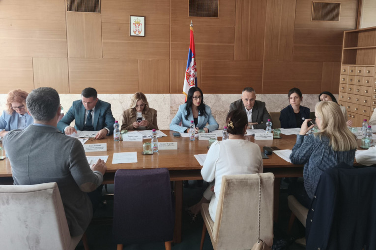 Još 100 majki dobilo novac od države za prvi dom: Odobrene subvencije vredne 1,7 miliona evra