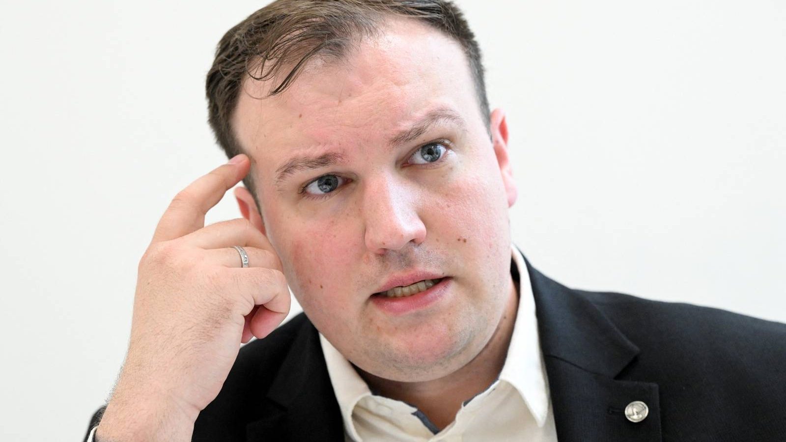 Oglasila se ruska propagandna mreža „Ribar“, navode zašto su došli u Crnu Goru i šta je Zvinčuk rekao policiji – Svet