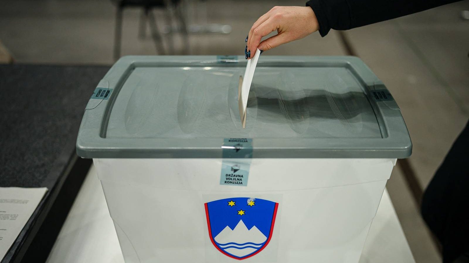 Slovenija rekla „ne“ zakonu koji je opozicija nazvala pokušajem uvođenja političke policije – Region